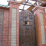 Фото деревянных заборов и ограждений, ворот и калиток под старину